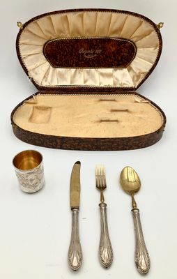 Coffret de baptême complet en argent.