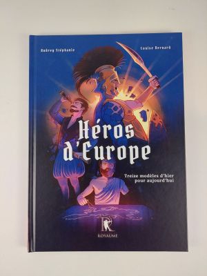 un livre sur la couverture duquel figure la photo d'un groupe de personnes