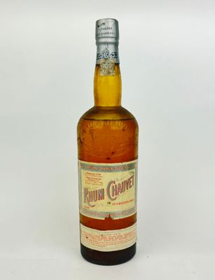 une image représentant une bouteille de whisky sur fond blanc