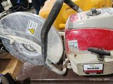 a picture of a machine that is sitting on a table