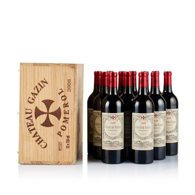 six bouteilles de vin rouge dans un coffret en bois avec un coffret en bois