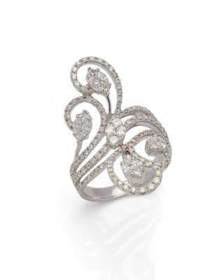 une bague en diamant et or blanc, signée Van Cleef