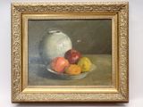 une image d'une peinture représentant une coupe de fruits sur une table