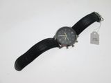 une photo d'une montre-bracelet sur laquelle figure une étiquette de prix