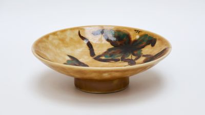 Camille THARAUD (1878-1956) Coupe sur talon en porcelaine du…