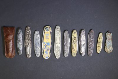 six types de couteaux différents sont alignés