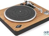 une image représentant une platine sur laquelle est posé un tourne-disque