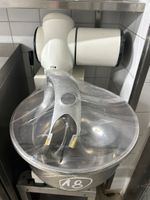 1 pétrin ELECTROLUX BP045, année 2019, sur châssis inox (photo 2)