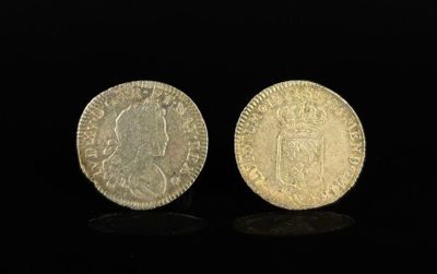 FRANCE - LOUIS XV. Réunion de deux pièces en argent comprena…