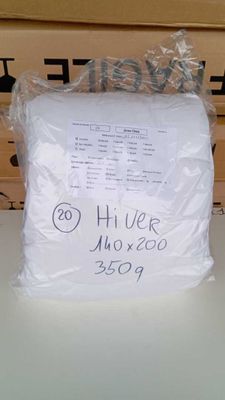 un oreiller posé sur une table