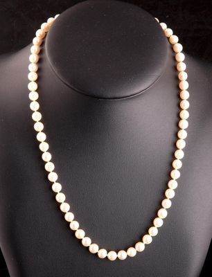 Collier de perles de culture, à fermoir en or jaune 18 carats (750 mil - Photo 1