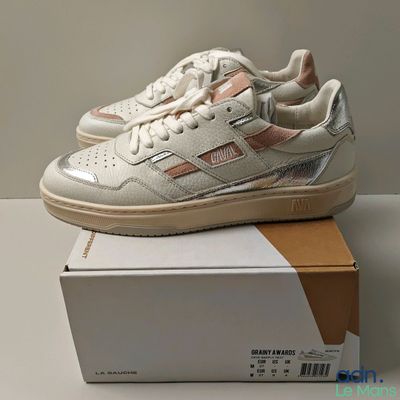 adidas continental 80s white / rose gold size us 7 5