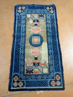 CHINE Tapis en laine noué main, 69 X 136cm (restaurations)