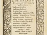 un vieux livre orné d'un motif décoratif