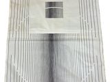 une image représentant un morceau de tissu à rayures noires et blanches