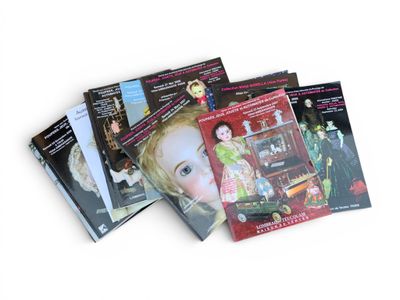 Lot de 19 catalogues de vente de jouets