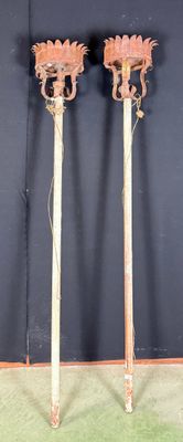 Deux torchères en tôle peinte. Italie XIXème siècle (électri… - Photo 1