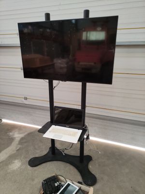 ordinateur portable ASUS   et télévision LG 49XS4J-B du 07/2024 sur pi - Photo 1