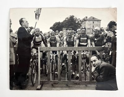 Cyclisme / Tour / Bourvil / Lévitan