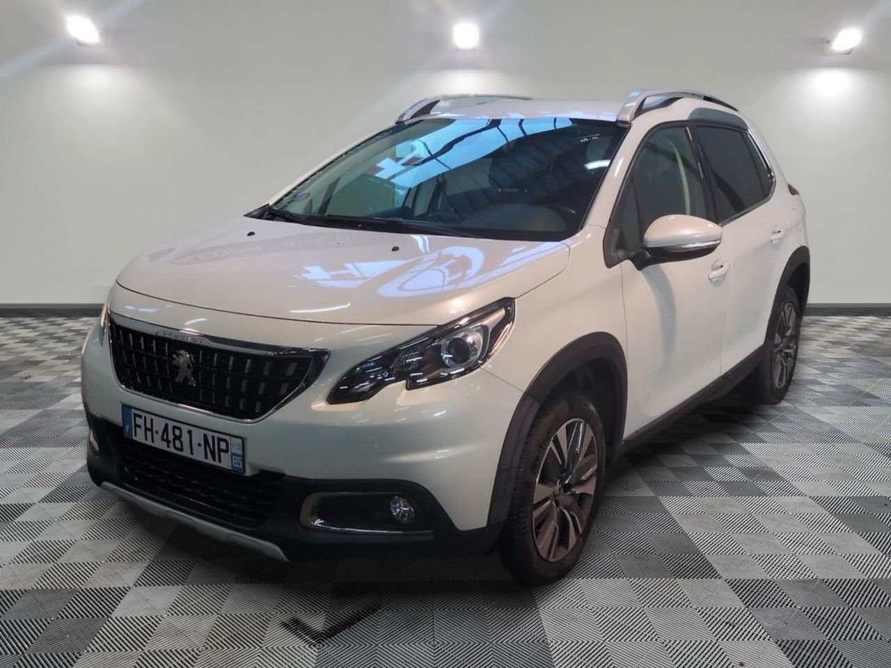 PEUGEOT - 2008 PURETECH 110CH SS EAT6 ALLURE - ES - Mise en …