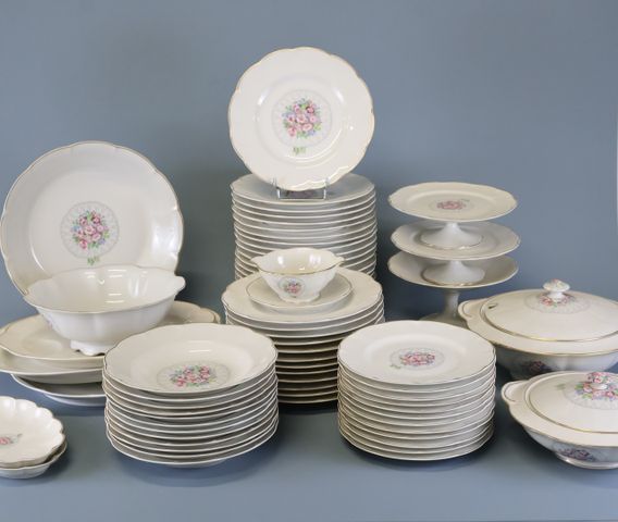 Théodore HAVILAND, Limoges - Important service de table en porcel...