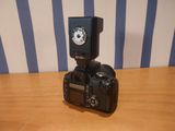 a camera that is sitting on top of a table