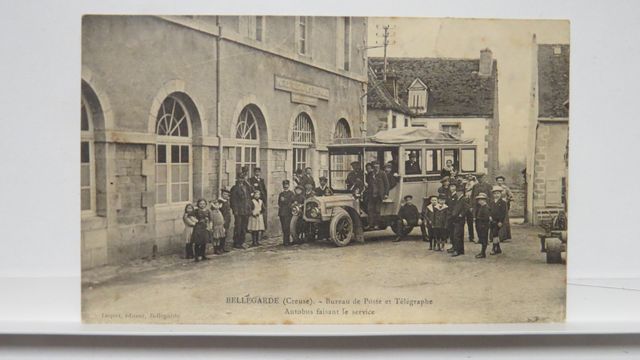 Bellegarde-en-Marche : Bureau de Poste et Télégraphe. TBE. Carte ...