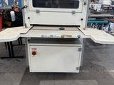 l'image d'une machine installée dans un entrepôt