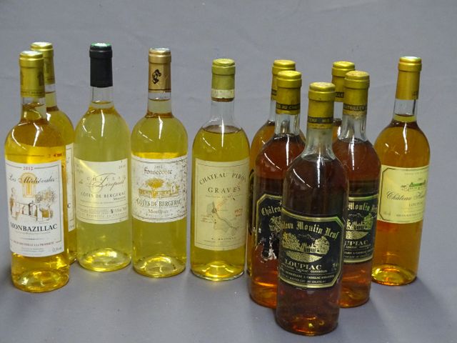 BLANC : LES MEDIEVALES, Monbazillac, 2 bouteilles année 2011 et 2...