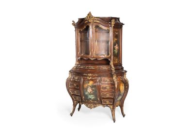 une image représentant une armoire ornée d'un tableau