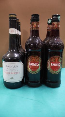 Lot de 8 bouteilles de Banyuls