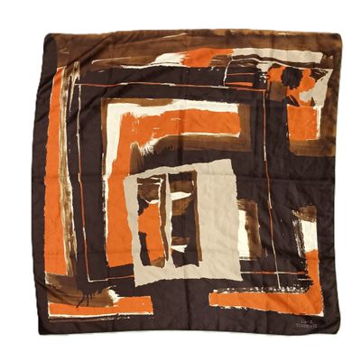 TORRENTE. Carrée de soie marron orange et beige.