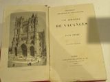 un livre ouvert sur lequel est dessiné une cathédrale