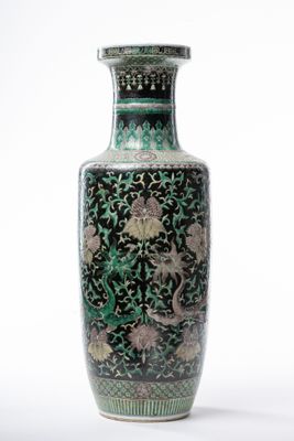 CHINE, XIXe siècle. Grand vase balustre à panse cylindrique …