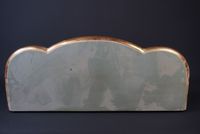 Miroir à parecloses en bois doré. (photo 4)