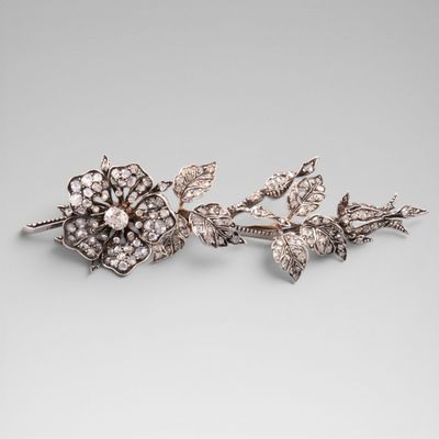 Broche trembleuse Monture argent sur or rose 18 Kt (750) ent…