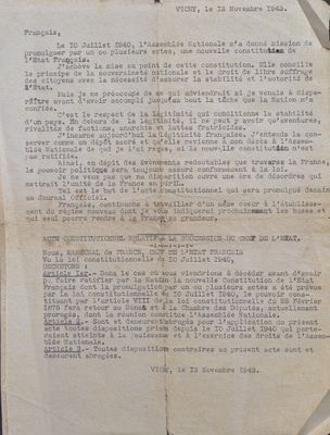 un morceau de papier sur lequel figure un texte quelconque