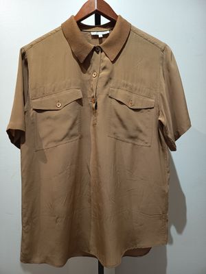 ERIC BOMPARD / GUY LAROCHE Lot de 3 hauts en soie Taille S, …