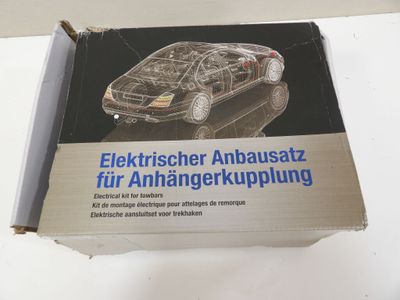 a box that has a picture of a car in it