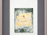 œuvre d'art encadrée représentant une feuille de papier sur laquelle est posée une autre feuille de papier