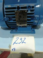 Moteur électrique triphasé WEG W21, puissance 2,2 kW, vitess… (photo 2)