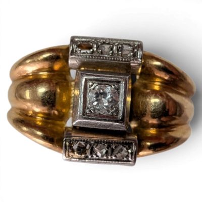 an image of a ring with a diamond in it
