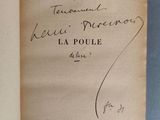 un gros plan d'un livre sur lequel on voit une page écrite à la main