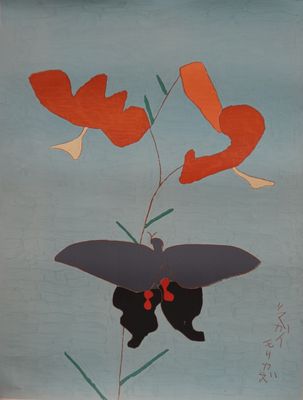 une peinture représentant un papillon et des fleurs sur fond bleu