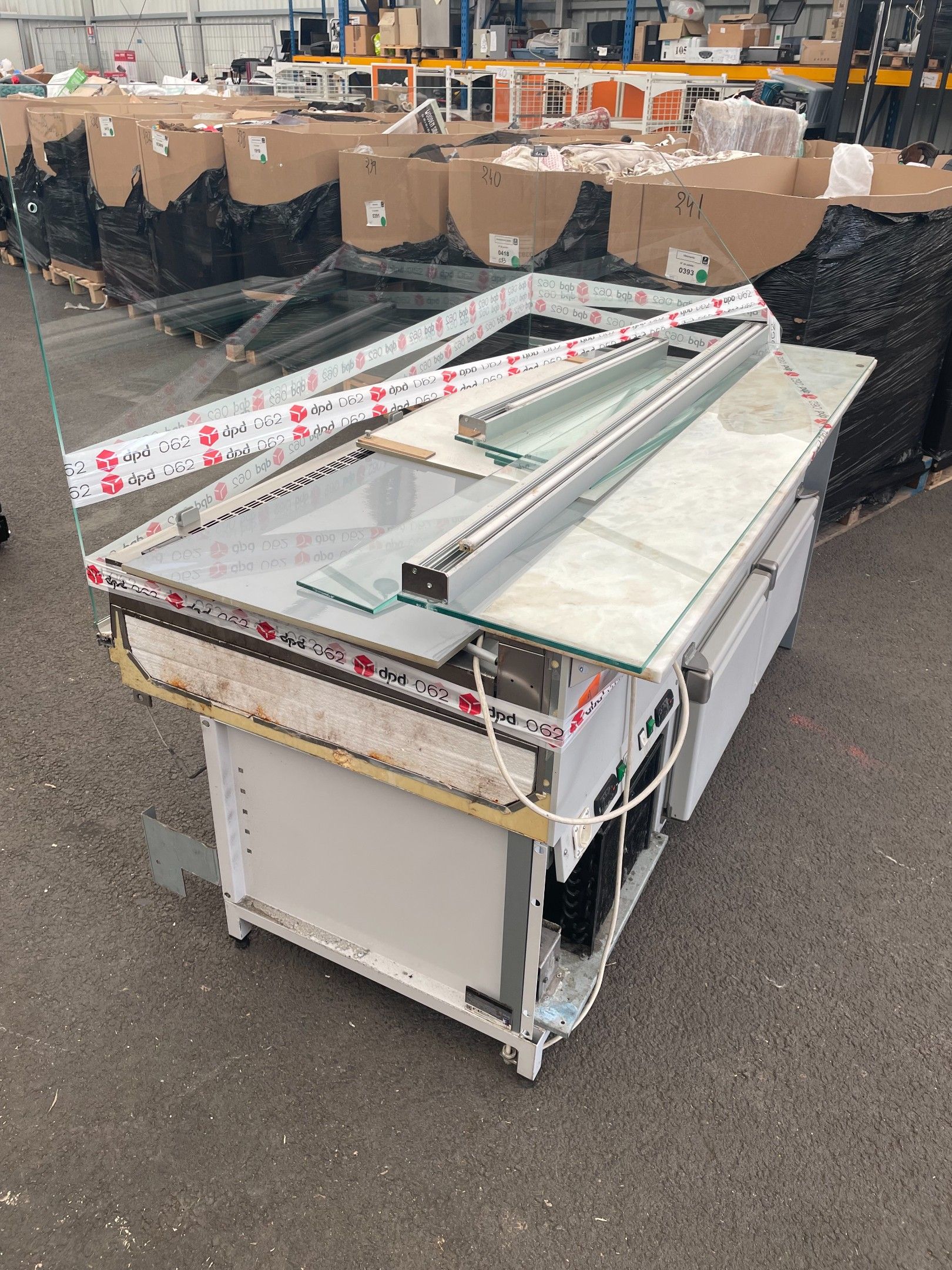 Vitrine réfrigérée saladette Slim 5 bacs GN1/1 + 3 bacs GN1/6 - 2090x790x1300