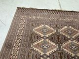 a rug that is on the floor in a room