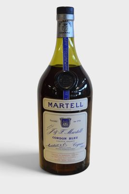 a bottle of wine that is sitting on a table