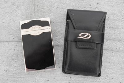 1 briquet DUPONT laque noire et chromée( laque de chine avec…