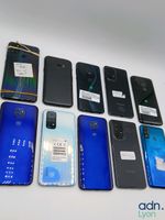 Lot de 10 téléphones bloqués utilisateur de marques SAMSUNG,… (photo 2)