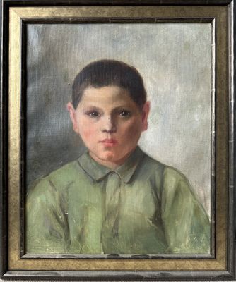 une peinture à l'huile représentant un garçon en chemise verte